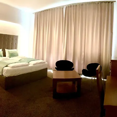 Borostyán Panzió Hotel Kaposvár Kültér fotó