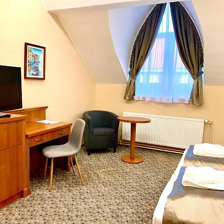 Borostyán Panzió Hotel Kaposvár Kültér fotó